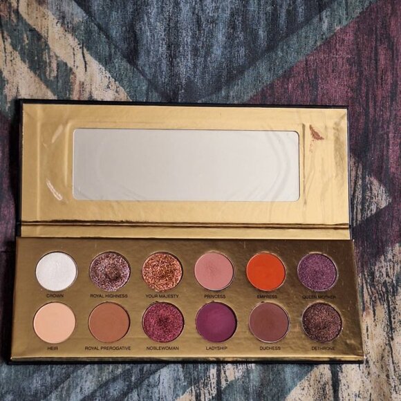 ๐ Coloured Raine โ Queen of Hearts Eyeshadow Palette (Lightly Used) - Picture 4 of 7